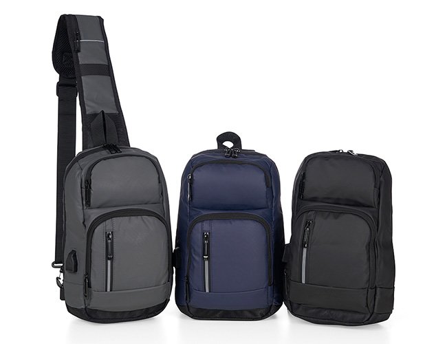 https://www.sillopromocional.com.br/content/interfaces/cms/userfiles/produtos/04059-mochila-foto1-231.jpg