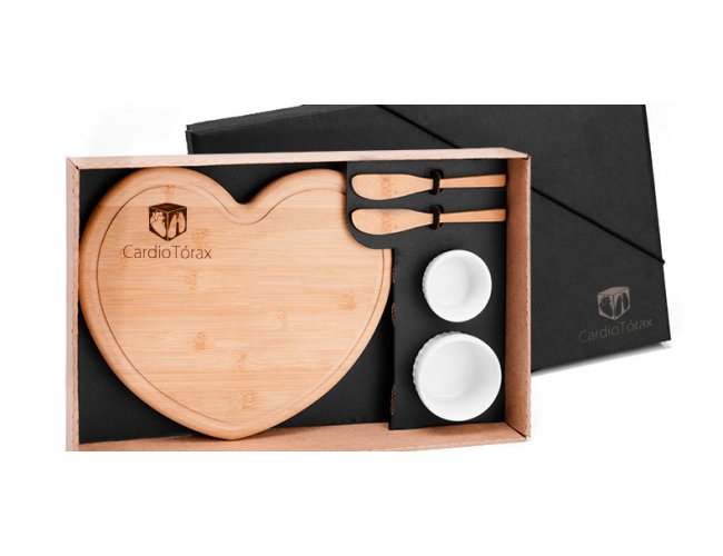 Kit Para Petisco Com Tbua Em Formato Corao 5 Ps