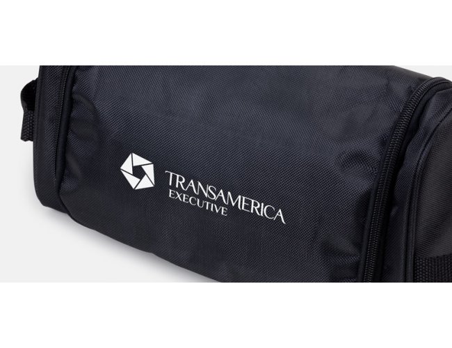Necessaire Preta Em Microfibra Com Gancho
